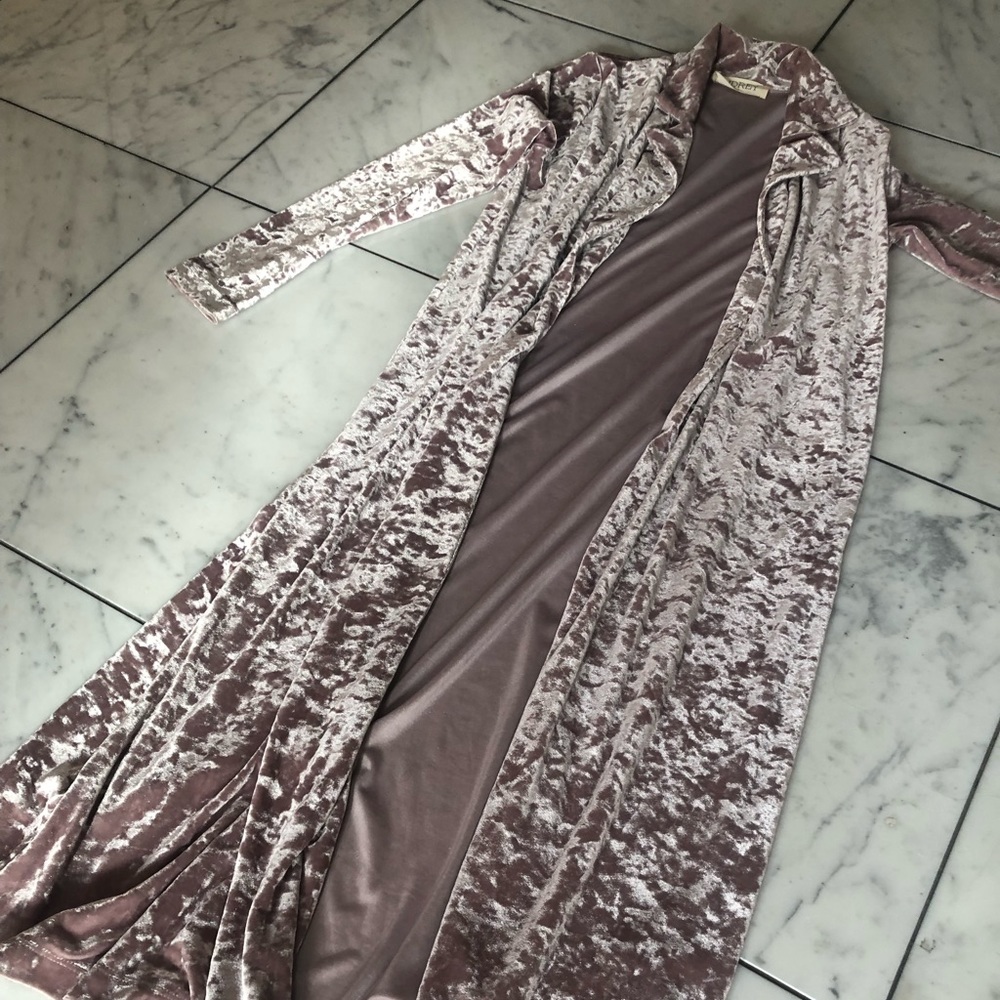 Mauve, crushed velvet duster